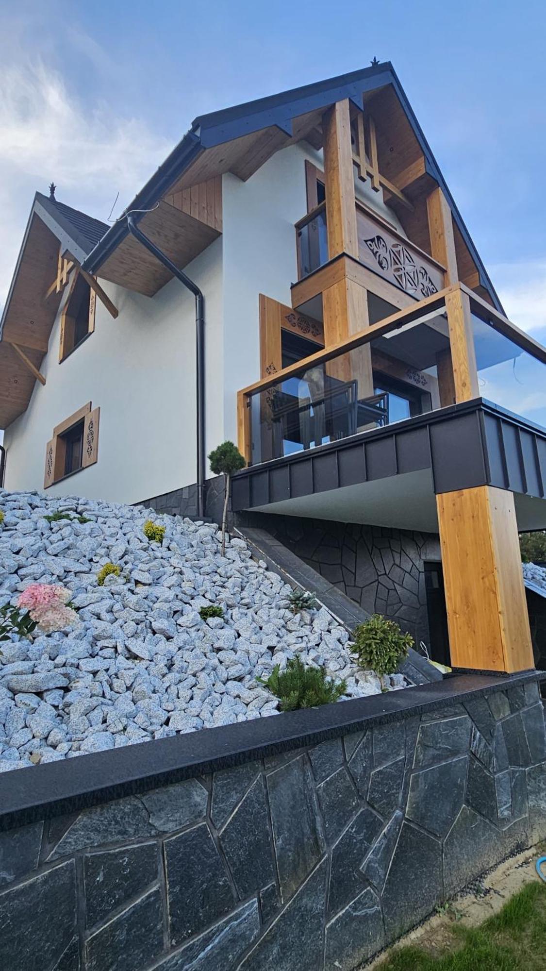 Porebianska Osada & Holiday home