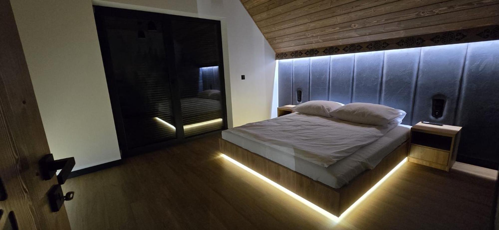 Porebianska Osada & Holiday home Szlembark
