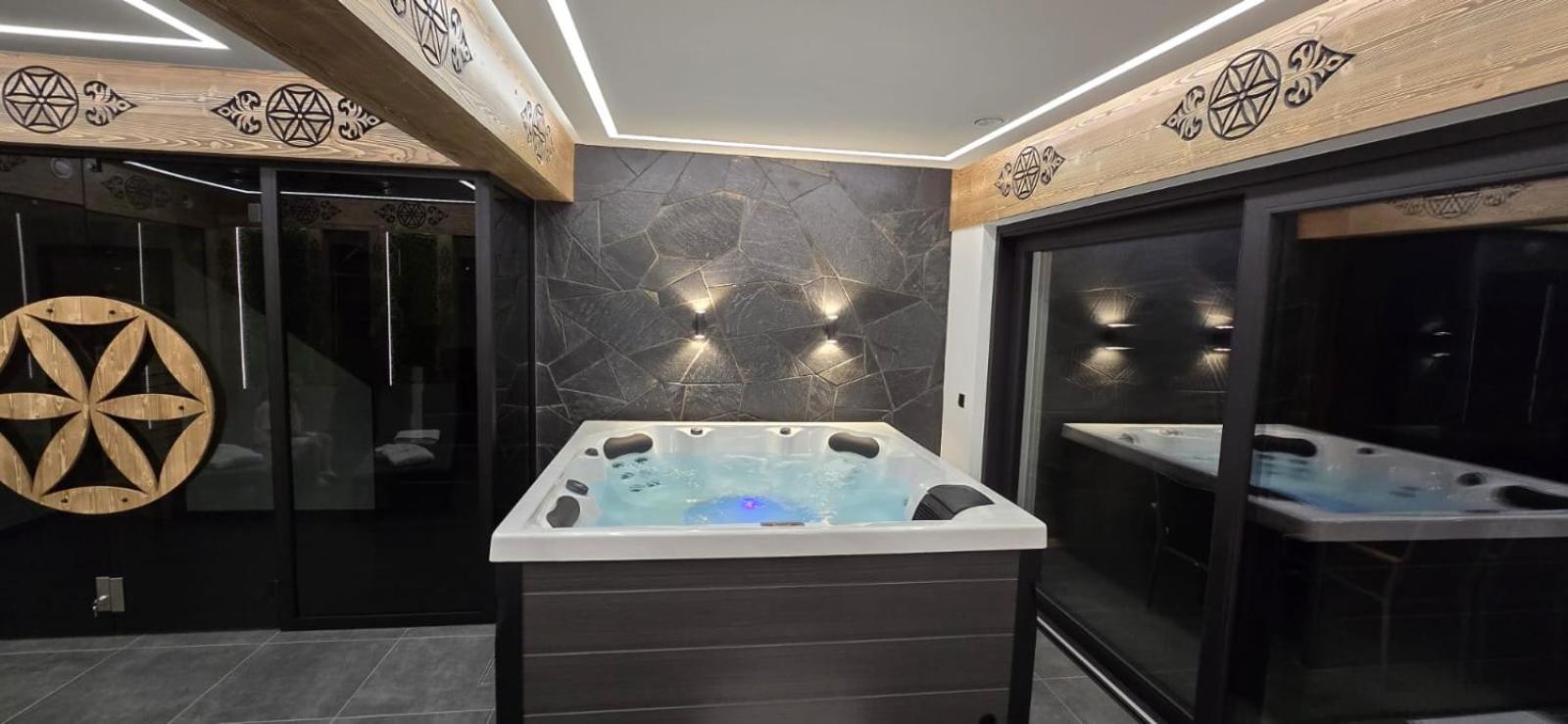 Porebianska Osada & Holiday home Szlembark