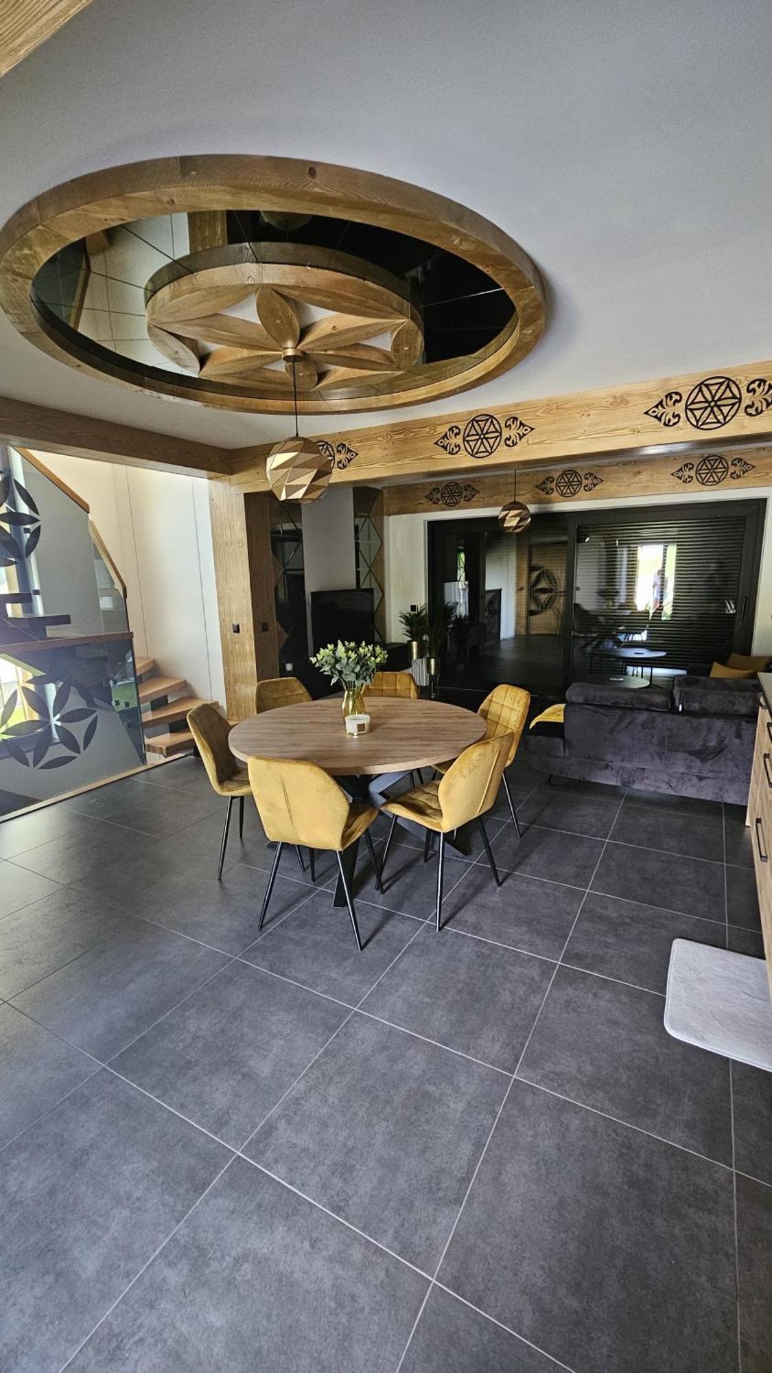 Porebianska Osada & Holiday home Szlembark
