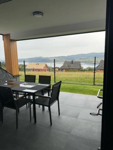 Porebianska Osada & Holiday home Szlembark